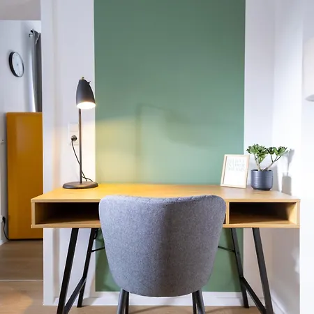 Wohlfuehl-apartment Waldschimmer, Extra Komfort Fuer Business & Urlaub Lägenhet